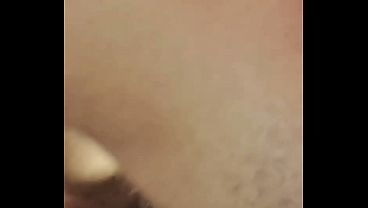 سعودي يستمتع يشوف مرته تتناك قدامه وهو يتفرج على سكس عربي نار، دياثة سعودية متوحشة.