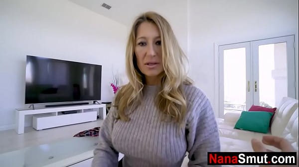 Nenek Tiri Yang Lagi Horny Minta Bercinta Sama Cucu Tirinya