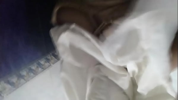 Video Seru! Istri Hijab Dan Ibu Muncrat Bareng Di Webcam, Mainin Memek Sampai Basah