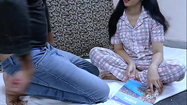Mami Ki Ladki Ko Nangi Karke Choda, Ghar Mein Chudai Ka Maza.